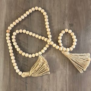 Decorative beads